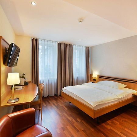 Apart Hotel Amadeo Цофинген Экстерьер фото