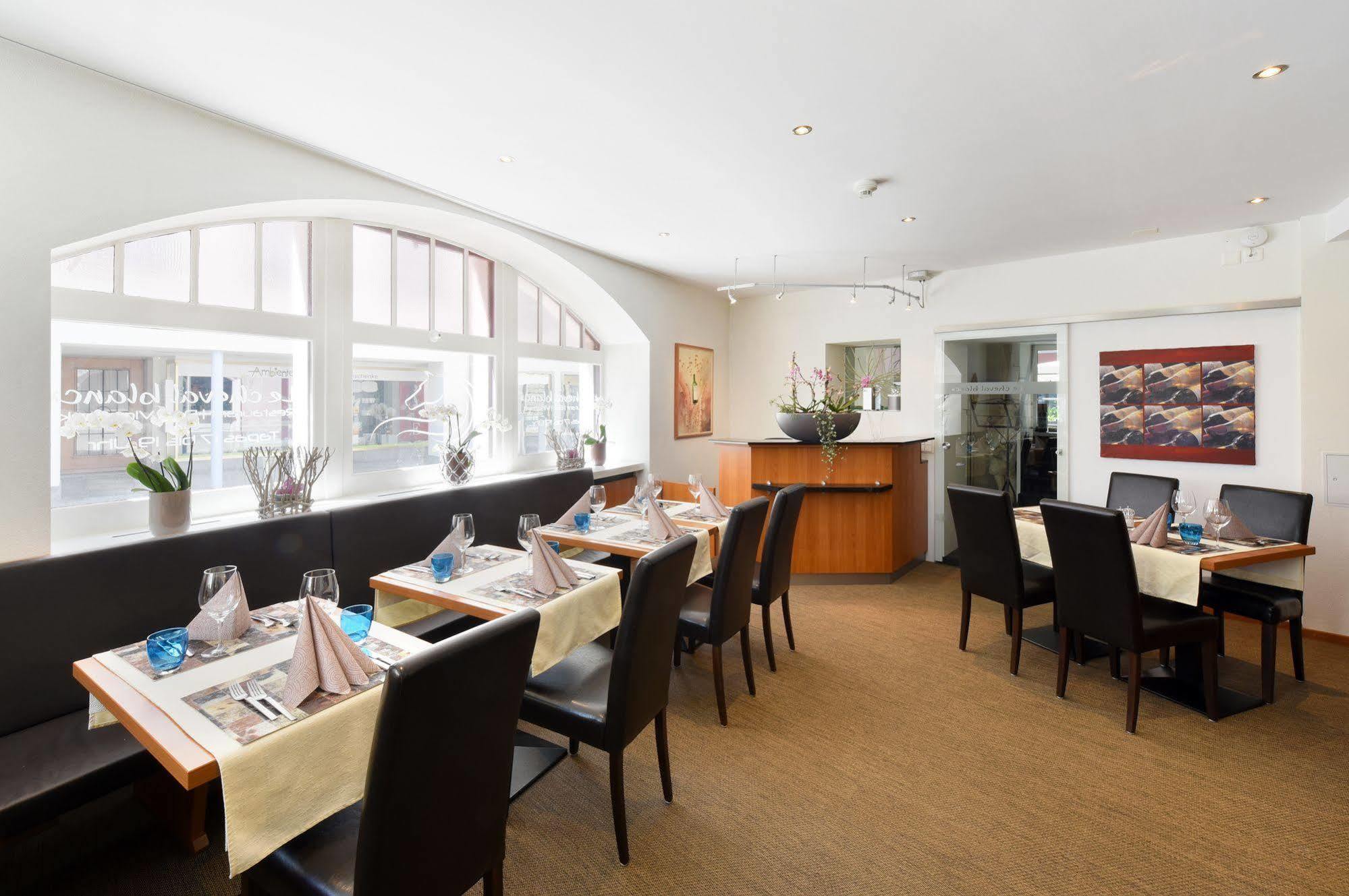 Apart Hotel Amadeo Цофинген Экстерьер фото